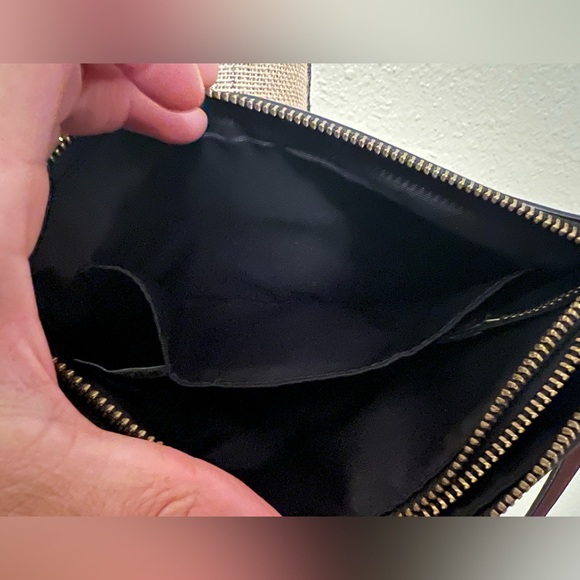 Marc Jacobs Burgundy Leather Crossbody Bag - Picture 10 of 16